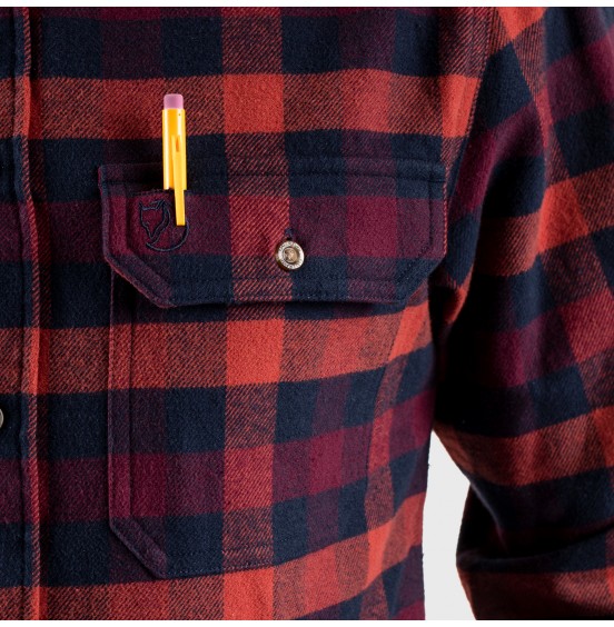 FJALLRAVEN SKOG SHIRT M 81353-555-320 DARK NAVY RED 