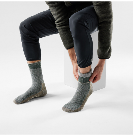 SMARTWOOL HIKE CLASSIC EDITION EXTRA CUSHION CREW SOCKS SW002940G51 DARK SAGE