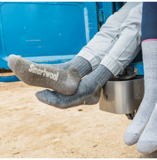 SMARTWOOL HIKE CLASSIC EDITION EXTRA CUSHION CREW SOCKS SW002940G51 DARK SAGE