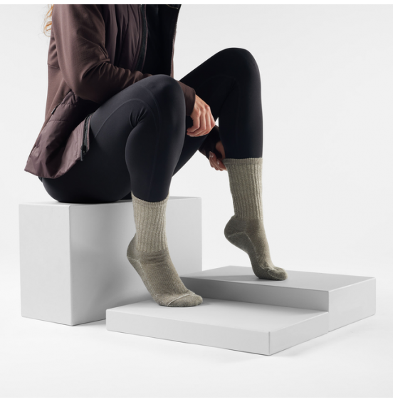 SMARTWOOL HIKE CLASSIC EDITION LIGHT CUSHION CREW SOCKS SW012900236 TAUPE