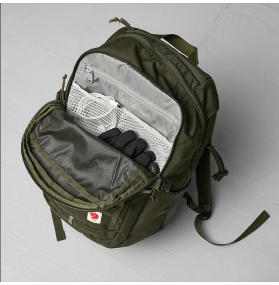 FJALLRAVEN SKULE 20 L. ΣΑΚΙΔΙΟ ΠΛΑΤΗΣ 23349-662 DEEP FOREST