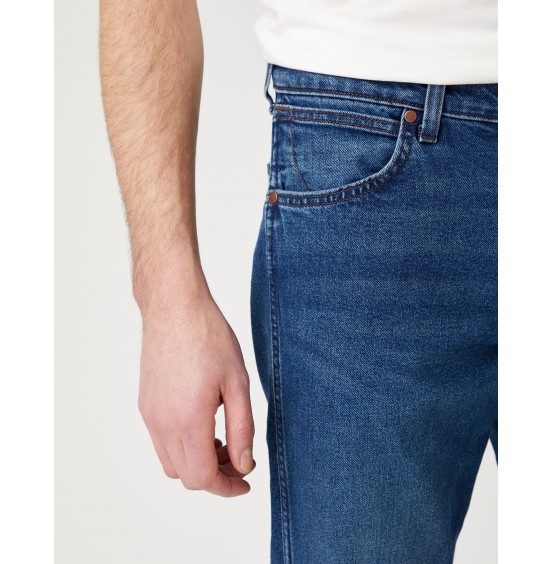 WRANGLER GREENSBORO 803 BLUE SHIVER JEANS (W15QU8372)