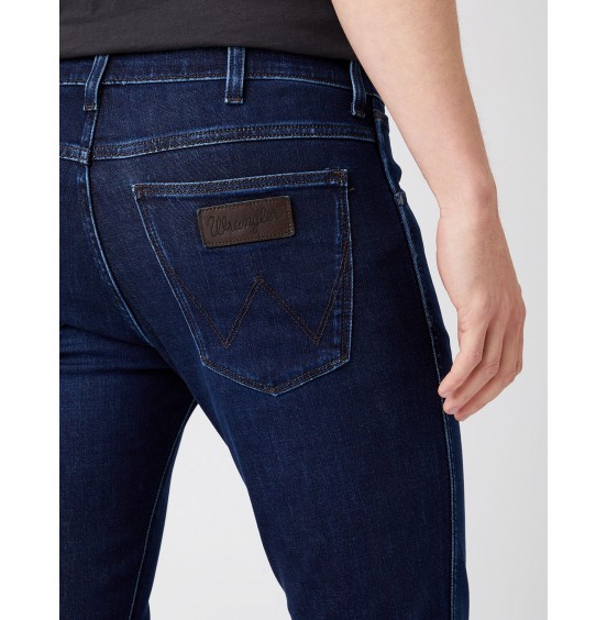 WRANGLER LARSTON 812 DARK SILK JEANS (W18SAO57S)